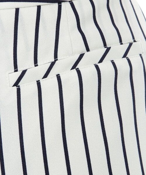 Andemiu（アンデミュウ）の「セミロングガウチョパンツ（パンツ・レディース・ストライプ10/オフホワイト11/ブラック19/ネイビー88・S/M）」の15枚目の写真