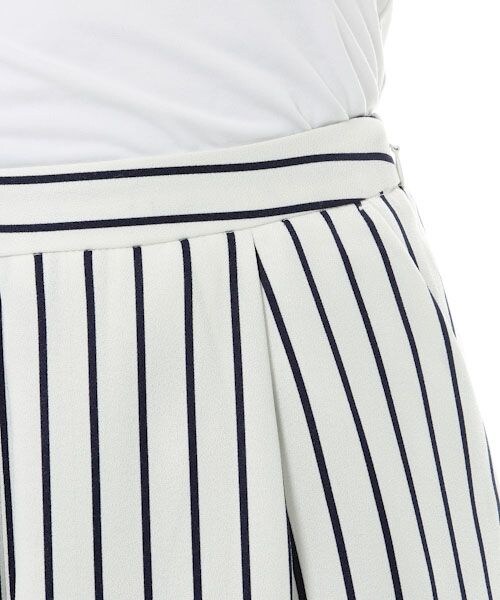 Andemiu（アンデミュウ）の「セミロングガウチョパンツ（パンツ・レディース・ストライプ10/オフホワイト11/ブラック19/ネイビー88・S/M）」の10枚目の写真