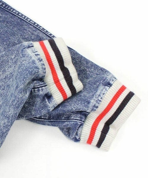 RNA（アールエヌエー）の「デニムイージー裾リブパンツ（パンツ・レディース・ケミカルウォッシュ/ヴィンテージブルー・M）」の10枚目の写真