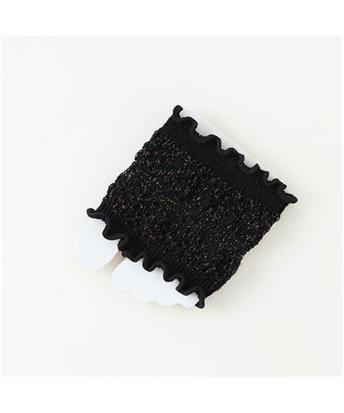 靴下屋（クツシタヤ）の「ラメレーシータックトングタイプ（ソックス・靴下・レディース・キナリ/クロ/クロ＋ゴールド/ベージュ/モカチャ・Size Free）」の5枚目の写真