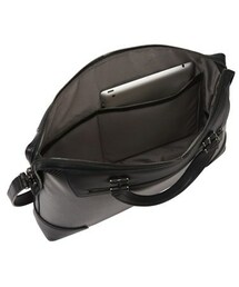 TUMI（トゥミ）の「Tumi 'CFX - Indianapolis Slim' Carbon Fiber