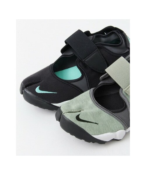 美品！ナイキ NIKE　エアリフト　24cm オールブラック　アーバンリサーチ NIKE AIR RIFT ナイキ エアリフト 24cm ブラック - メルカリ