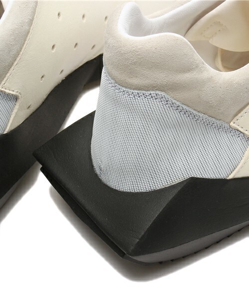 Rick Owens(リックオウエンス)の「RICK OWENS アディダスコラボスニーカー(スニーカー・メンズ・ホワイト・7/9/8/10)」の8枚目の写真