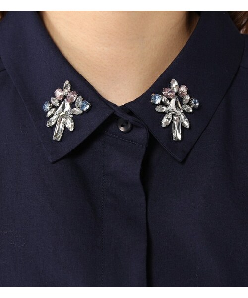 mysty woman（ミスティウーマン）の「襟ビジューノースリーブブラウス  