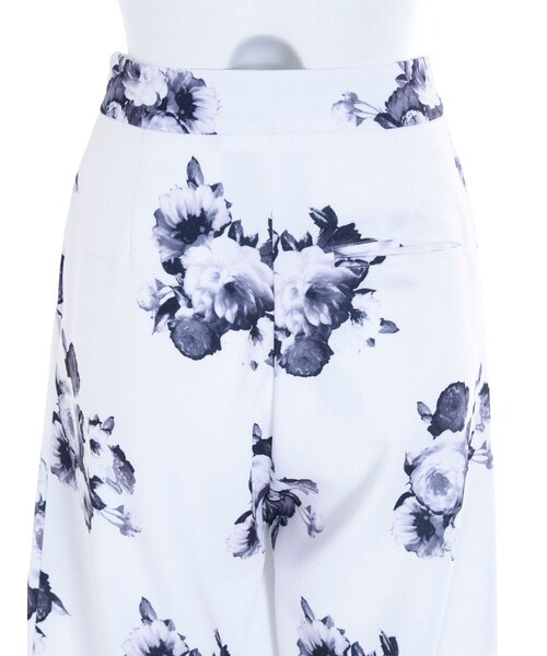 EMODA（エモダ）の「WIDE FLOWERガウチョ（パンツ・レディース・ホワイト/ブラック/ライトミックス/ダークミックス）」の11枚目の写真