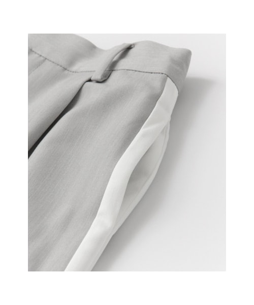 KBF（ケイビーエフ）の「KBF+　サイドラインパンツ（パンツ・レディース・GRAY/KHAKI/NAVY・one）」の15枚目の写真