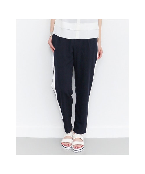 KBF（ケイビーエフ）の「KBF+　サイドラインパンツ（パンツ・レディース・GRAY/KHAKI/NAVY・one）」の6枚目の写真