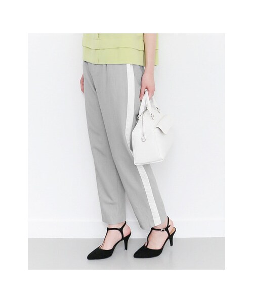 KBF（ケイビーエフ）の「KBF+　サイドラインパンツ（パンツ・レディース・GRAY/KHAKI/NAVY・one）」の4枚目の写真