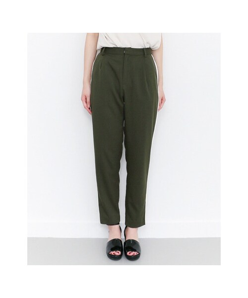 KBF（ケイビーエフ）の「KBF+　サイドラインパンツ（パンツ・レディース・GRAY/KHAKI/NAVY・one）」の10枚目の写真