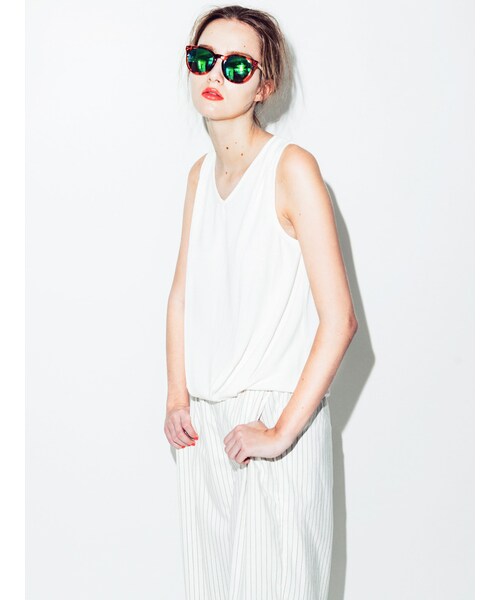 MURUA（ムルーア）の「【FEMININE】タックデザインタンク（トップス・レディース・ホワイト/グレー・F）」の5枚目の写真