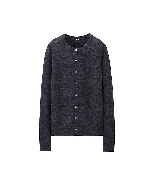 UNIQLO(ユニクロ)の「WOMEN エクストラファインメリノクルーネックカーディガン(長袖)(セーター・カーディガン・レディース・BLACK/PINK/GREEN/OFF WHITE/BLUE/DARK GRAY/NAVY/RED・S/L/3XL/M/XXL)」の3枚目の写真