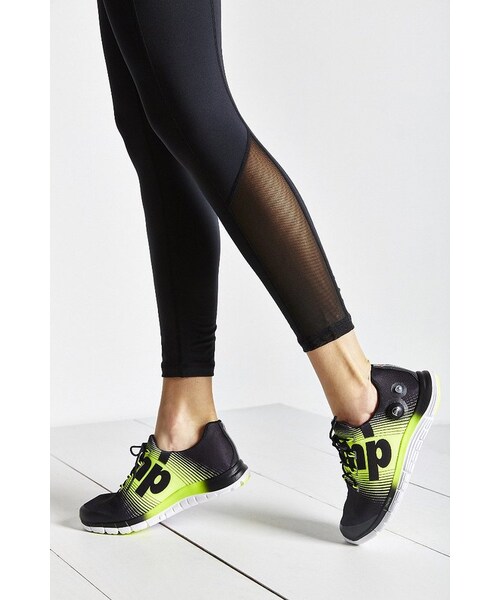 Reebok(リーボック)の「Reebok ZPump Fusion Running Sneaker(スニーカー・レディース・BLACK MULTI/GREY・10/8.5/9/7/8/6/7.5)」の4枚目の写真