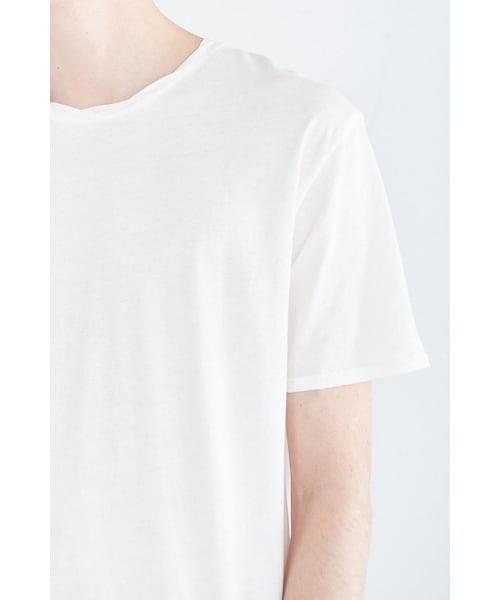URBAN OUTFITTERS(アーバンアウトフィッターズ)の「Feathers Twisted Neck Tee(Tシャツ/カットソー・メンズ・WASHED BLACK/BROWN/BLUE/WHITE・S/XL/L/XS/M)」の21枚目の写真