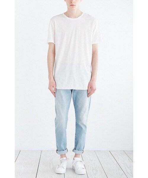 URBAN OUTFITTERS(アーバンアウトフィッターズ)の「Feathers Twisted Neck Tee(Tシャツ/カットソー・メンズ・WASHED BLACK/BROWN/BLUE/WHITE・S/XL/L/XS/M)」の22枚目の写真