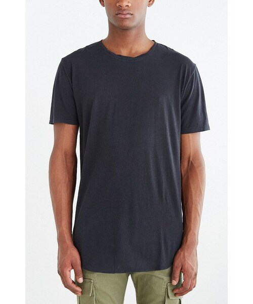 URBAN OUTFITTERS(アーバンアウトフィッターズ)の「Feathers Twisted Neck Tee(Tシャツ/カットソー・メンズ・WASHED BLACK/BROWN/BLUE/WHITE・S/XL/L/XS/M)」の1枚目の写真