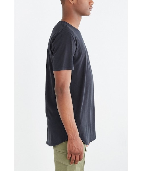 URBAN OUTFITTERS(アーバンアウトフィッターズ)の「Feathers Twisted Neck Tee(Tシャツ/カットソー・メンズ・WASHED BLACK/BROWN/BLUE/WHITE・S/XL/L/XS/M)」の13枚目の写真