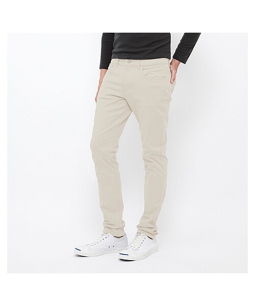 UNIQLO(ユニクロ)の「MEN ストレッチスリムフィットテーパードカラージーンズ(ジーンズ・メンズ・BLACK/NAVY/OFF WHITE/RED/GRAY/DARK ORANGE/GREEN・27/46/48/29)」の3枚目の写真