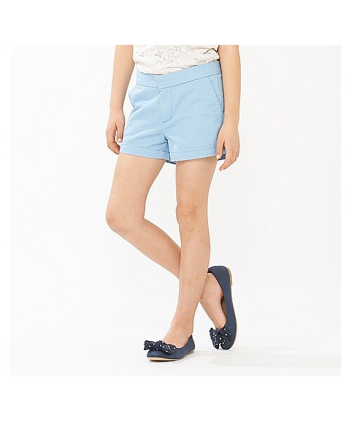 UNIQLO（ユニクロ）の「GIRLS チノショートパンツ＋E（その他パンツ・キッズ・PINK/OFF WHITE/BLUE/GREEN/NATURAL/NAVY・150/140/130/110/120）」の4枚目の写真