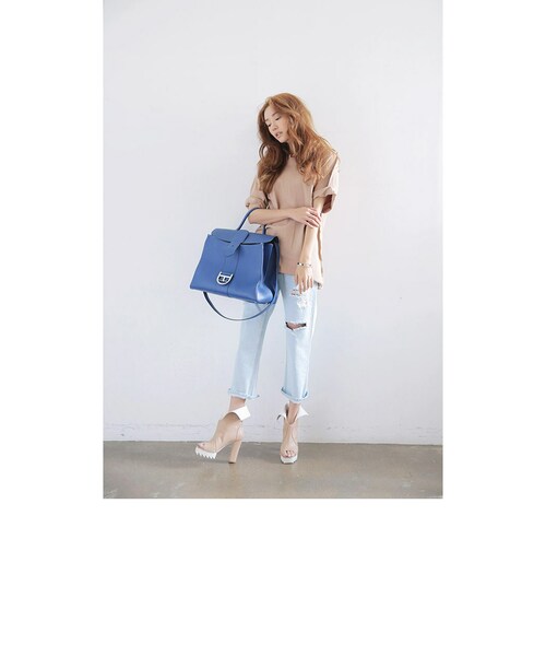 STYLENANDA（スタイルナンダ）の「アイシーブルーダメージゆるデニム