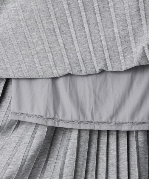 JEANASIS(ジーナシス)の「カットプリーツマキシスカート(スカート・レディース・グレー(15)/ネイビー(88)・FREE)」の5枚目の写真