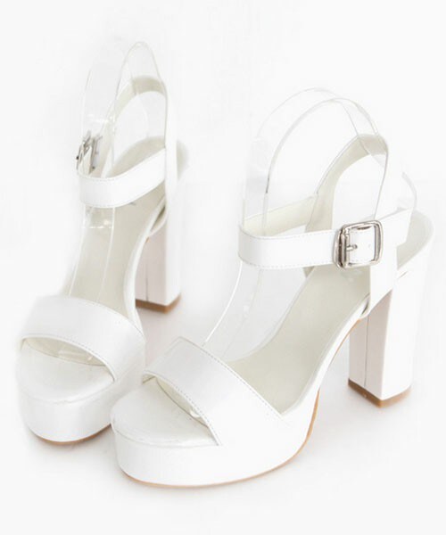 DHOLIC（ディーホリック）の「エナメルストラップヒールシューズ（サンダル・レディース・ホワイト/ライム/ミント/レッド/ブラック・225/230/235/240/245）」の2枚目の写真