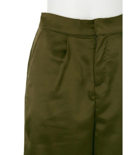 MURUA（ムルーア）の「【MODE】タックハーフパンツ（パンツ・レディース・ホワイト/ブラック/カーキ・1/2）」の12枚目の写真