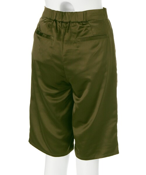 MURUA（ムルーア）の「【MODE】タックハーフパンツ（パンツ・レディース・ホワイト/ブラック/カーキ・1/2）」の10枚目の写真