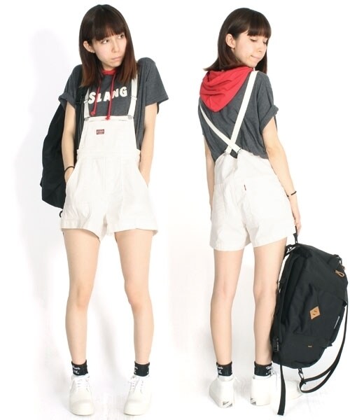 RNA(アールエヌエー)の「カラーコンパクトワークミニサロペ(オールインワン・サロペット・レディース・ホワイト/ブラック/ブルー・M)」の1枚目の写真