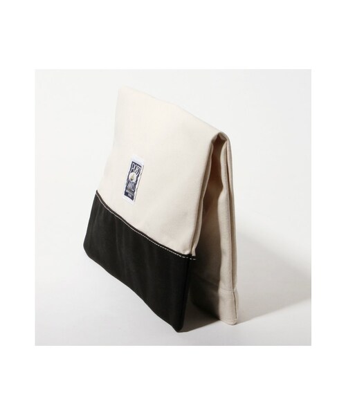 FRAMeWORK(フレームワーク)の「PORT CANVAS2wayクラッチ(バッグ・レディース・ブラック/ホワイト A・フリー)」の6枚目の写真