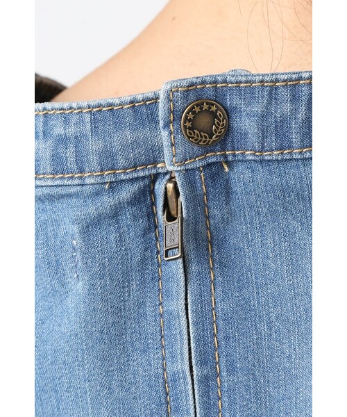 SLOBE IENA（スローブイエナ）の「デニムノースリーブブラウス（トップス・レディース・ネイビー/ブルー・フリー）」の10枚目の写真