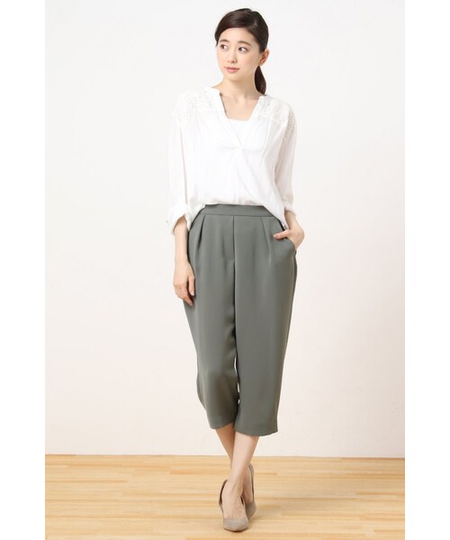 Spick & Span（スピックアンドスパン）の「エステルツイル クロップドイージー（パンツ・レディース・ブラック/カーキ/ネイビー・36/38）」の16枚目の写真