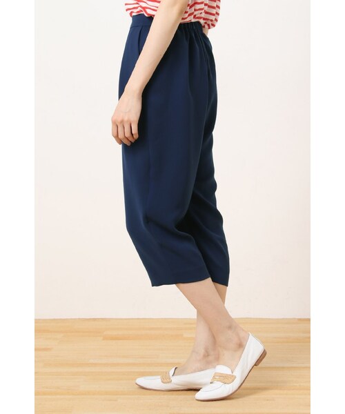 Spick & Span（スピックアンドスパン）の「エステルツイル クロップドイージー（パンツ・レディース・ブラック/カーキ/ネイビー・36/38）」の9枚目の写真