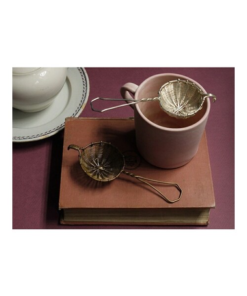 H.P.DECO（エイチ・ピー・デコ）の「BELLOCQ Tea Strainer Petite Basket(Silver Plate