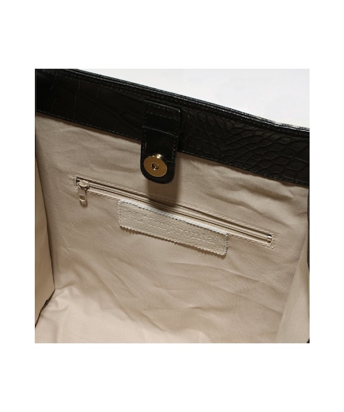 JOURNAL STANDARD relume（ジャーナルスタンダード　レリューム）の「LIMPRONTA BOXガタ カタオシレザーBAG（バッグ・レディース・ブラック/ホワイト・フリー）」の8枚目の写真