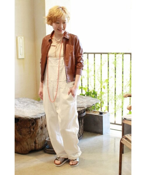 JOURNAL STANDARD LUXE（ジャーナルスタンダード　ラックス）の「オーバーダイ チノ オーバーオール（オールインワン・サロペット・レディース・ブラック/ホワイト/キャメル・S/M）」の2枚目の写真