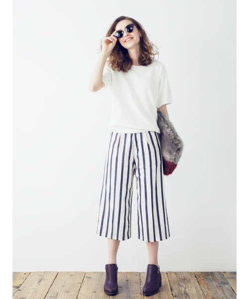 Ungrid（アングリッド）の「マルチストライプハーフパンツ（パンツ・レディース・オフホワイト/ネイビー）」の3枚目の写真