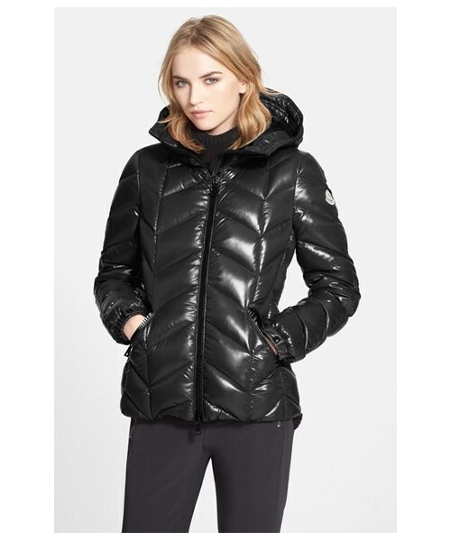 MONCLER（モンクレール）の「Moncler 'Badete' Hooded Down Puffer Coat（ジャケット/アウター・レディース・Black・2/4/00/1/3/0/5）」の5枚目の写真