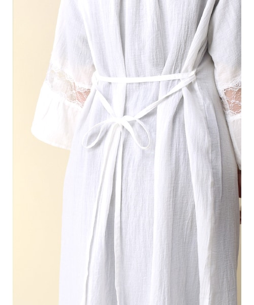 w closet（ダブルクローゼット）の「レース付きガウン（ジャケット/アウター・レディース・オフホワイト/グレー・FREE）」の11枚目の写真