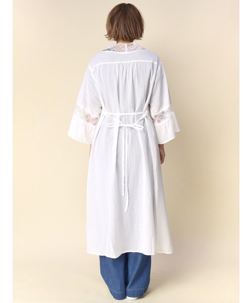 w closet（ダブルクローゼット）の「レース付きガウン（ジャケット/アウター・レディース・オフホワイト/グレー・FREE）」の5枚目の写真