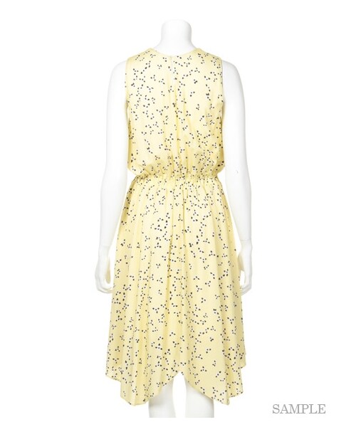 Mila Owen(ミラオーウェン)の「小花柄OP(膝丈ワンピース・レディース・YEL/KKI/BLK・0/1)」の5枚目の写真