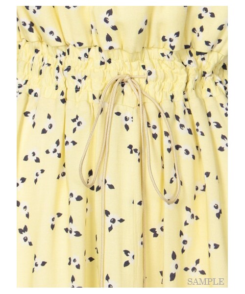 Mila Owen(ミラオーウェン)の「小花柄OP(膝丈ワンピース・レディース・YEL/KKI/BLK・0/1)」の8枚目の写真