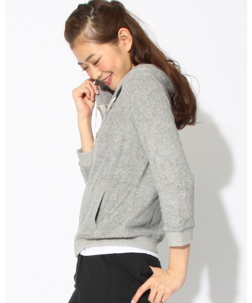 VICKY（ビッキー）の「ヴィスコースパイル7分パーカー（トップス・レディース・ホワイト/ブラック/ライトグレー・M）」の5枚目の写真