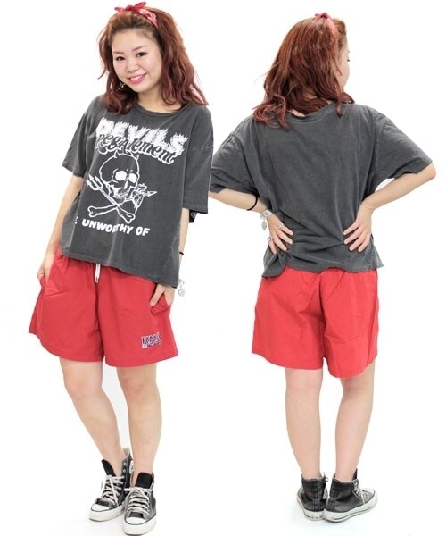 RNA（アールエヌエー）の「カラーイージーハーフパンツ（パンツ・レディース・ブラック/ブルー/レッド・M）」の3枚目の写真