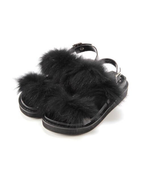 lilLilly(リルリリー)の「LILICIOUS ファーコンフォートサンダル(シューズ・レディース・WHITE/GRAY/BLACK・S/M)」の2枚目の写真