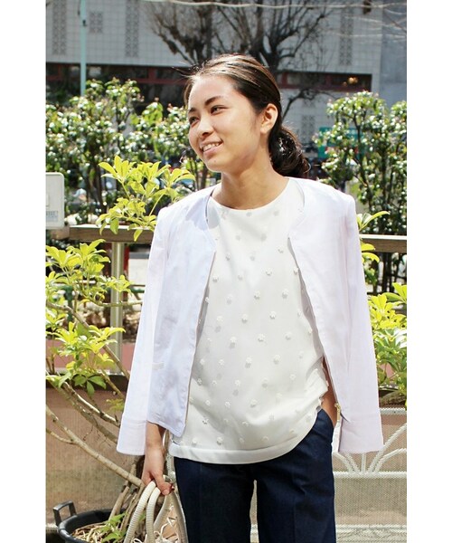 La TOTALITE(ラトータリテ)の「リネンストレッチC-ZIP ジャケット。(ジャケット/アウター・レディース・ホワイト/ベージュ/ネイビー・36/38)」の1枚目の写真