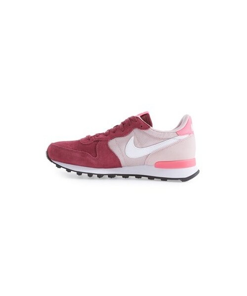NIKE（ナイキ）の「Nike 'Internationalist' Sneaker (Women)（スニーカー・レディース・Red/ Champagne/ Pink/Grey/ Platinum/ Black・9 M/12 M/6 M/11 M/8.5 M/10 M/7.5 M/5 M/5.5 M/11.5 M/8 M/9.5 M/10.5 M/7 M/6.5 M）」の3枚目の写真