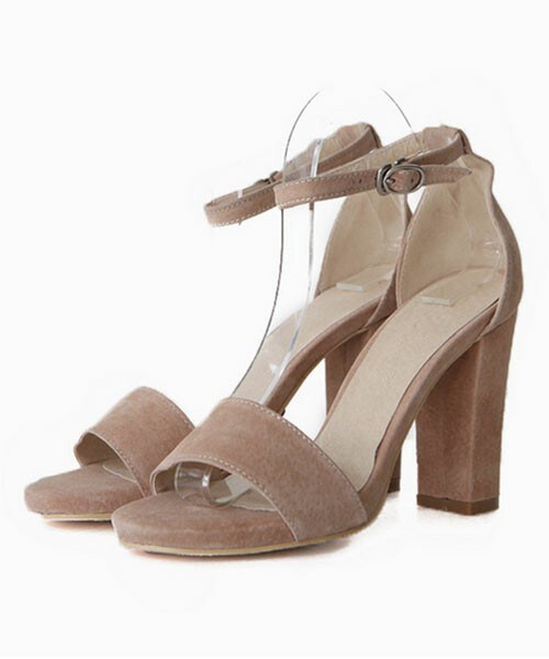 DHOLIC（ディーホリック）の「アンクルストラップスエードシューズ（サンダル・レディース・ピンクベージュ/グレー/ブラック・225/230/235/240/245/250）」の3枚目の写真