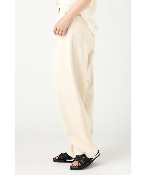 JOURNAL STANDARD(ジャーナルスタンダード)の「8.5OZデニムタックワイドパンツ(パンツ・レディース・ナチュラル/ブルー A・36/38/40)」の13枚目の写真