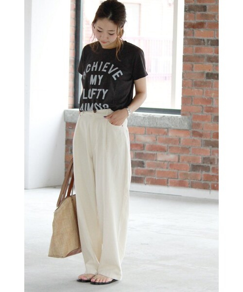 JOURNAL STANDARD(ジャーナルスタンダード)の「8.5OZデニムタックワイドパンツ(パンツ・レディース・ナチュラル/ブルー A・36/38/40)」の8枚目の写真