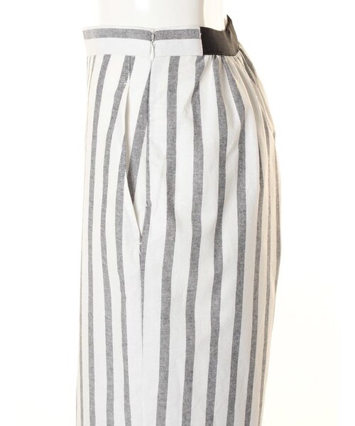 31 Sons de mode（トランテアン　ソン　ドゥ　モード）の「ウエストゴム切替ストライプガウチョパンツ（パンツ・レディース・ブラック/サックスブルー・36/38）」の6枚目の写真